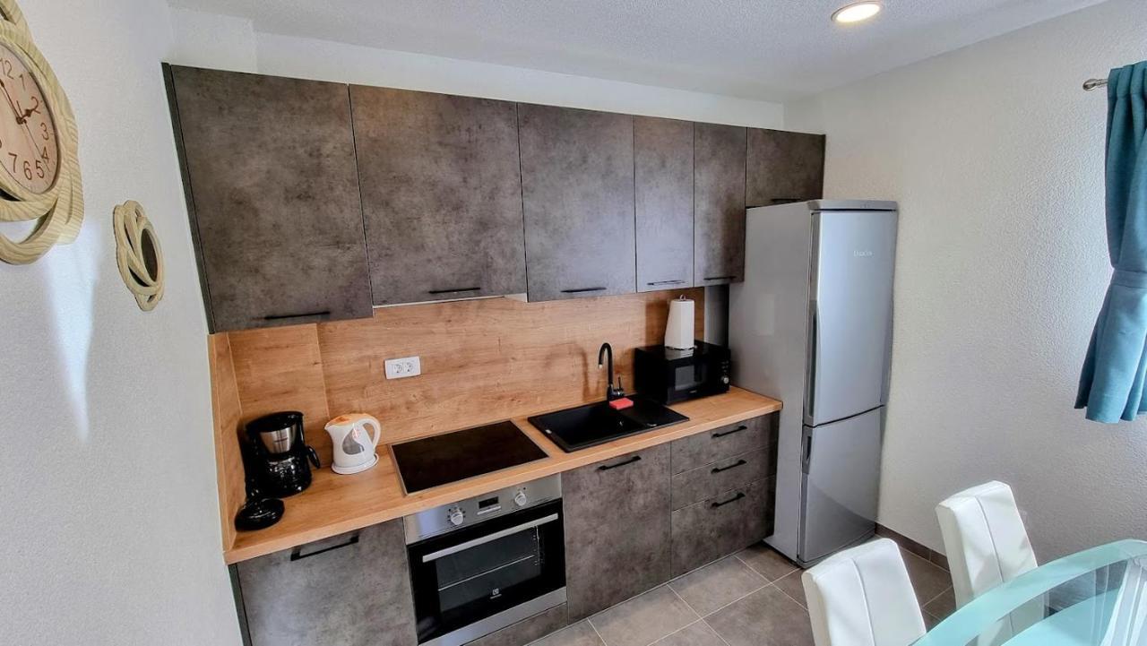 Dorijini Dvori Bed & Breakfast Baska Voda Ngoại thất bức ảnh