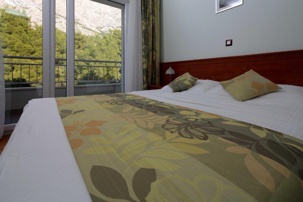 Dorijini Dvori Bed & Breakfast Baska Voda Ngoại thất bức ảnh